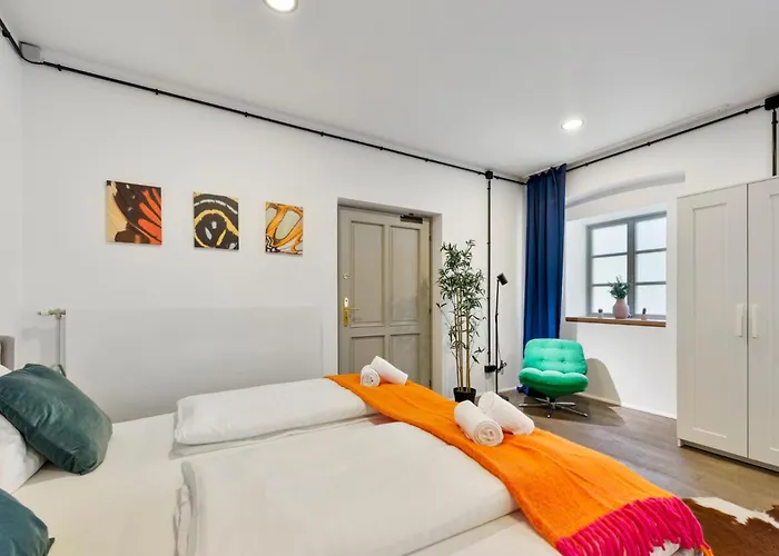 4ty3 - Townhouse Loft Is Calling
